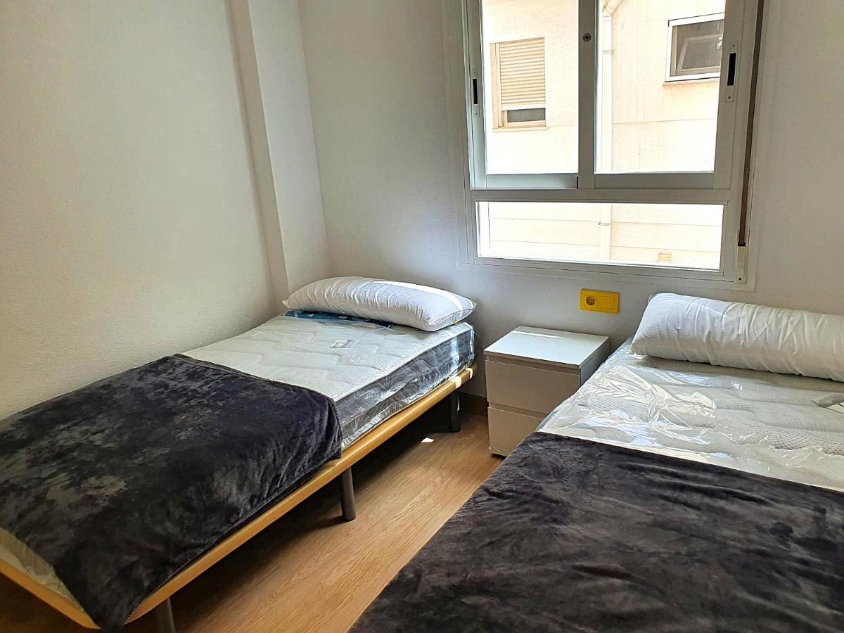 Newly Renovated Two Bedrooms Apartment In Villa Marina Benidorm Exterior foto